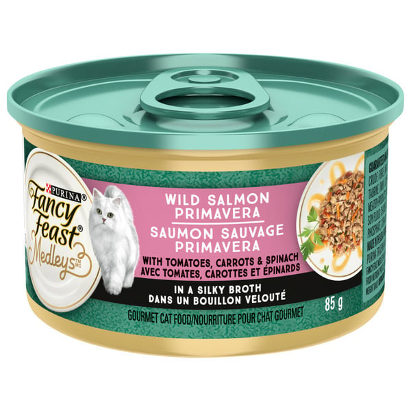 Cat Food & Care Fancy Feast Dishware Medleys Wild Salmon Primavera in a Silky Broth hero