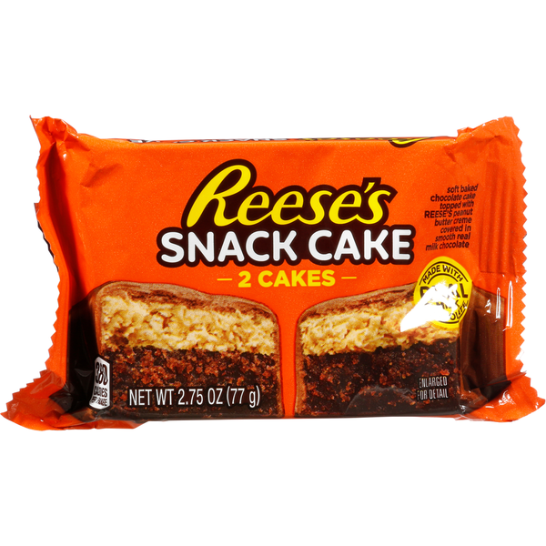 Candy & Chocolate Reese's Peanut Butter Creme Snack Cake hero