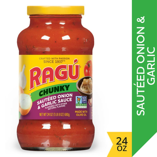 Ragu Chunky Sauteed Onion and Garlic Pasta Sauce hero