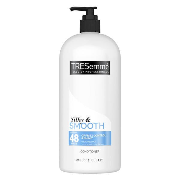 Hair Care TRESemmé Conditioner with Pump Smooth and Silky hero