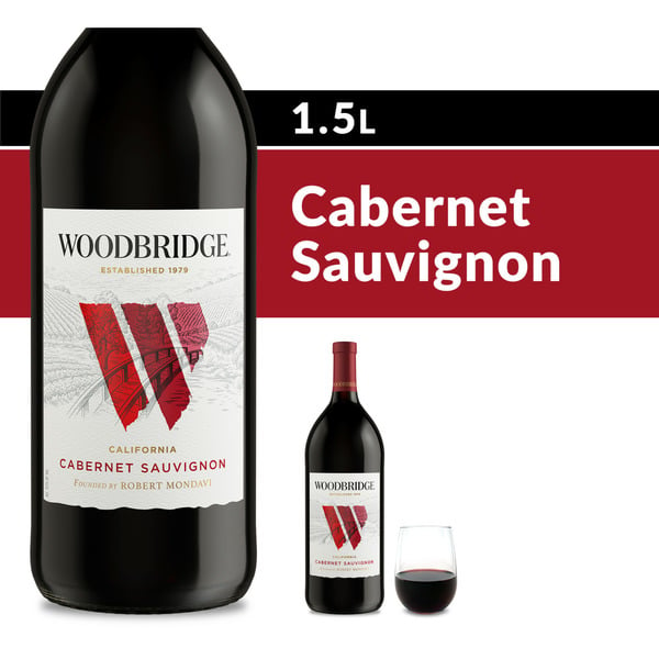 Red Wine Woodbridge Cabernet Sauvignon Red Wine Bottle hero