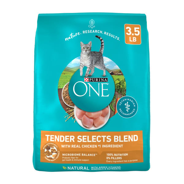 Dry Cat Food Purina ONE Natural Dry Cat Food, Tender Selects Blend With Real Chicken hero