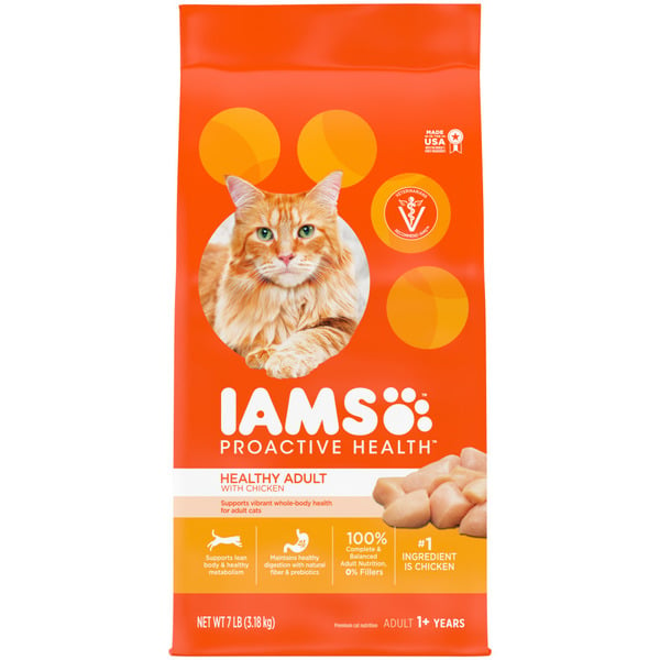 Cat Food IAMS Proactive Health Healthy Adult with Chicken Premium Cat Food hero