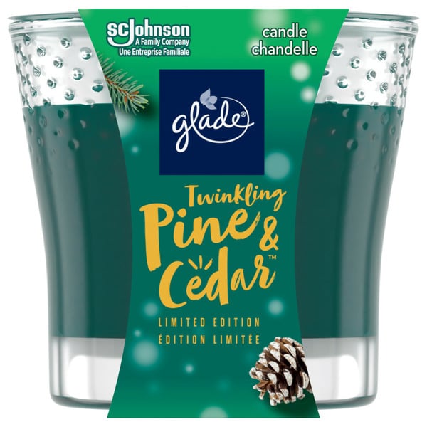 Glade Jar Scented Candle Air Freshener, Twinkling Pine & Cedar hero