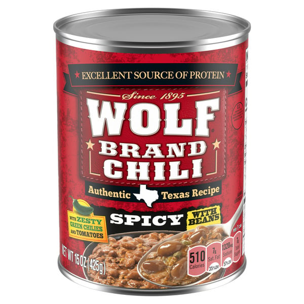 Canned Meals & Beans Wolf Brand Spicy Chili With Beans, Zesty Green Chilies & Tomatoes hero