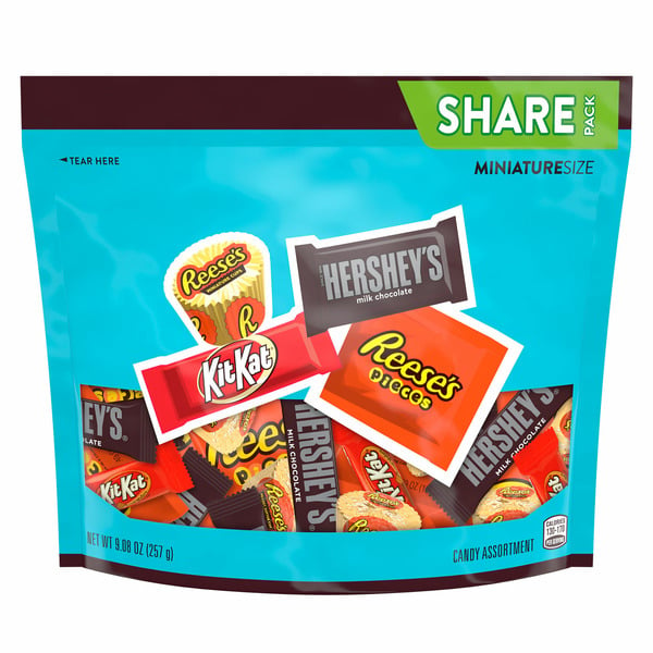 Candy & Chocolate Hershey's, Kit Kat® And Reese's Assorted Flavored Candy hero