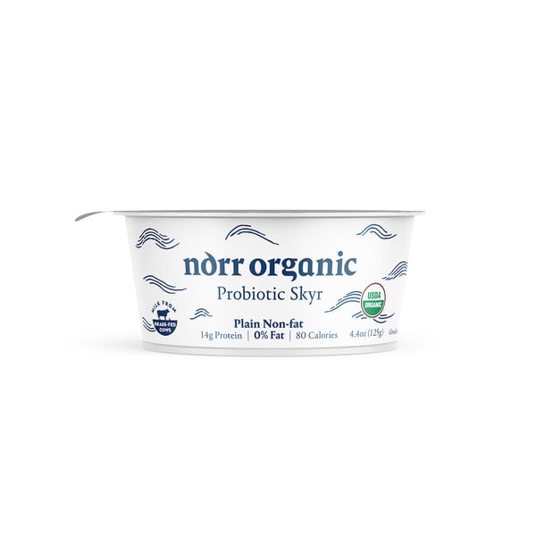 Norr Organic Probiotic Skyr Yogurt Non-fat, Plain hero