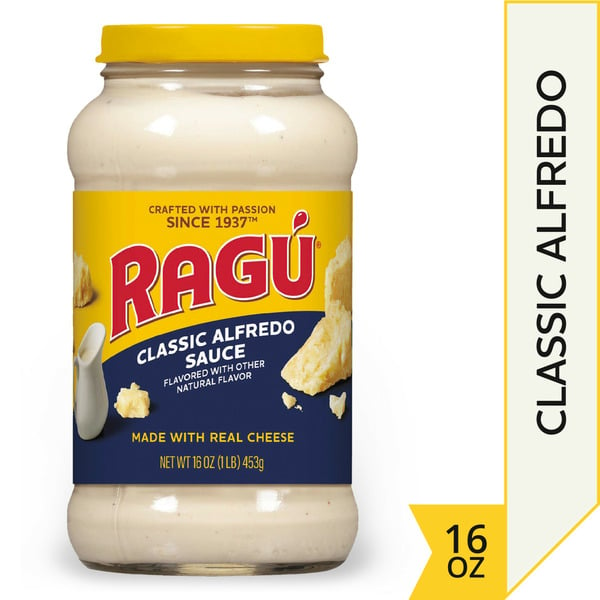 Holiday Items Ragu Classic Alfredo Sauce hero