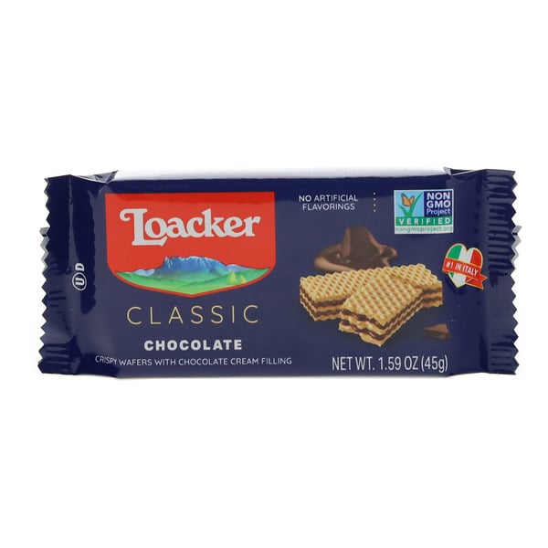 Loacker Classic Chocolate, NON-GMO Crème-filled Wafer Snack hero