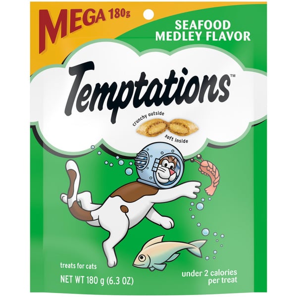 Cat Treats TEMPTATIONS Classic Crunchy and Soft Cat Treats Seafood Medley Flavor hero