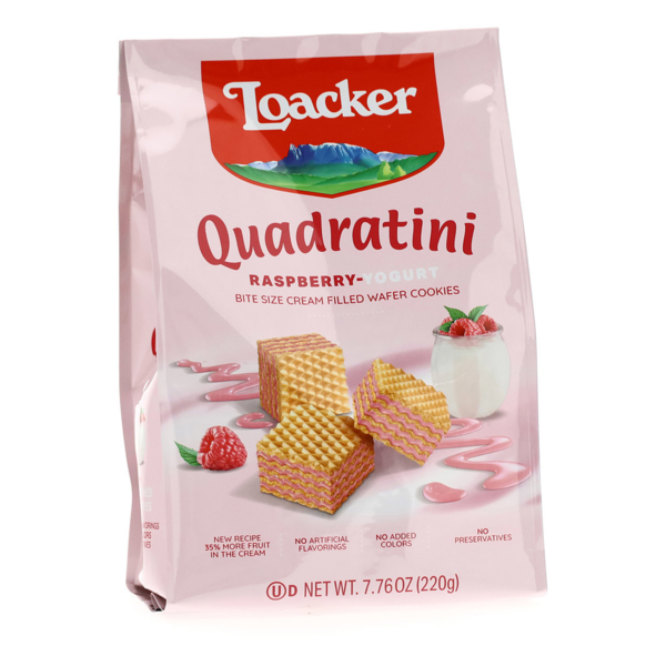 Yogurt Loacker Quadratini Raspberry-Yogurt, Bite-size Wafer Cookies hero