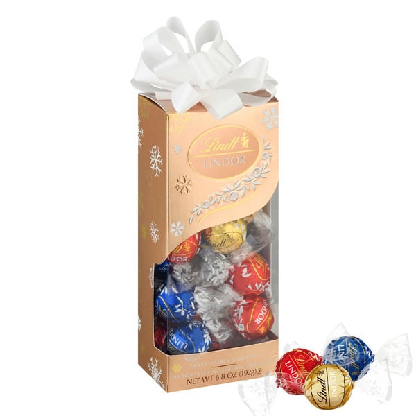 Lindt LINDOR Assorted Chocolate Candy Truffles Traditions Gift Box hero