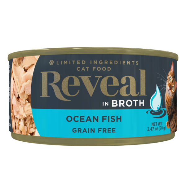 Cat Food & Care Reveal Natural Wet Cat Food, Ocean Fish in Broth hero