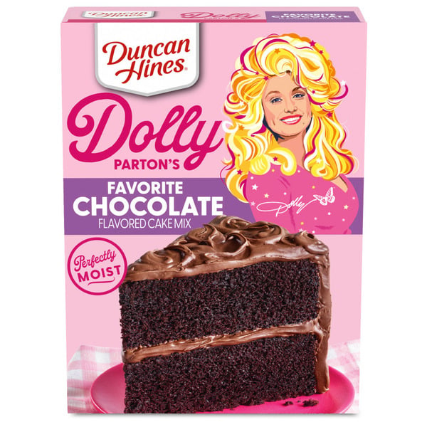 Duncan Hines Favorite Chocolate Flavored Cake Mix hero