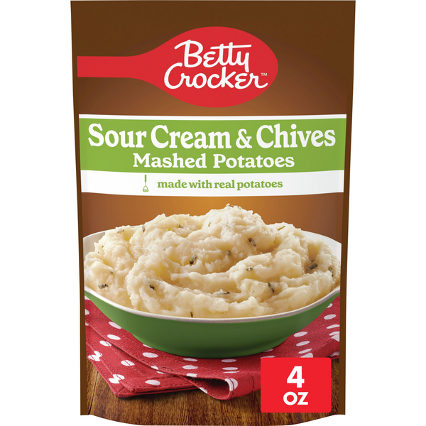 Instant Foods Betty Crocker Sour Cream & Chives Mashed Potatoes hero