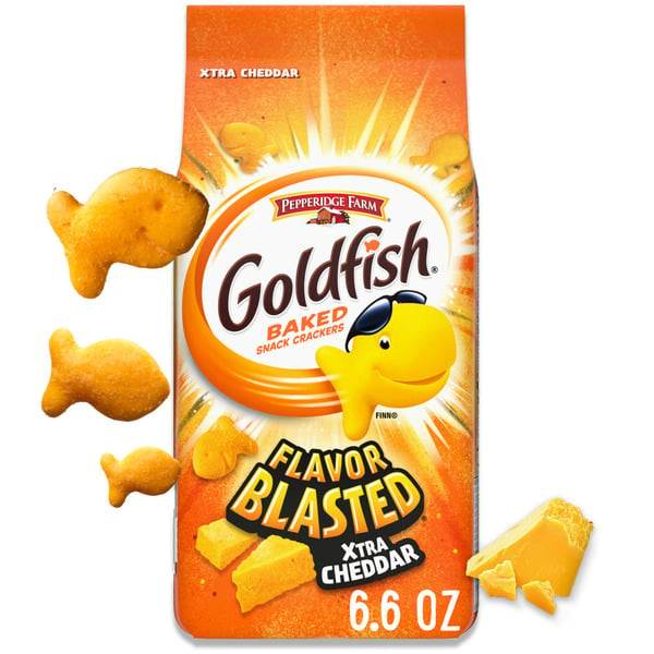 Crackers Pepperidge Farm Goldfish  Flavor Blasted Xtra Cheddar Cheese Crackers hero