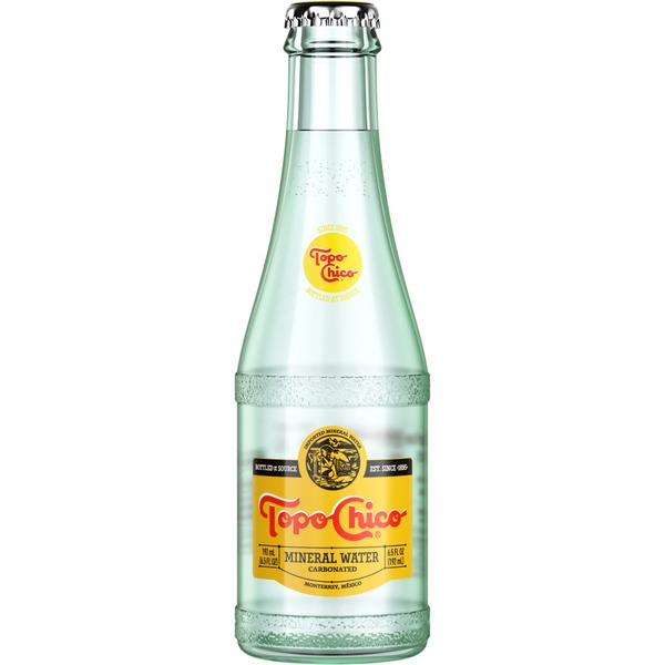 Water, Seltzer & Sparkling Water Topo Chico Sparkling Mineral Water Glass Bottle hero