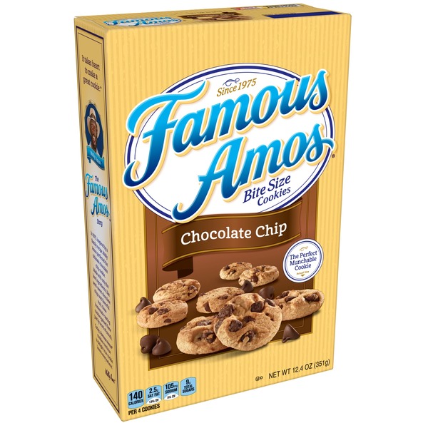 Cookies & Cakes Famous Amos Cookies Chocolate Chip hero