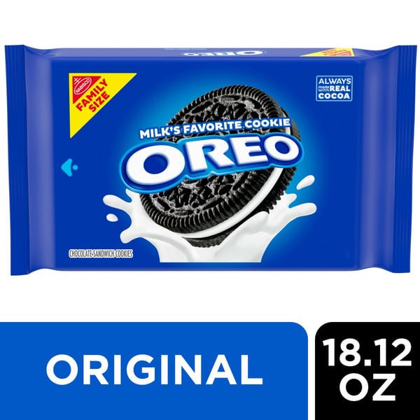 Oreo Chocolate Sandwich Cookies, Family Size hero