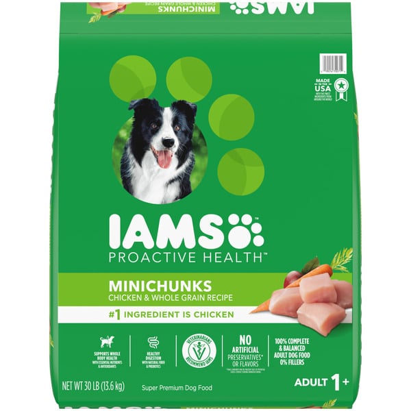 Dog Food & Care IAMS Minichunks Adult Small Kibble Dry Dog Food with Real Chicken and Whole Grains hero