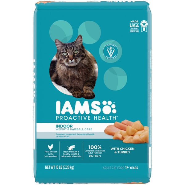 Cat Food IAMS Indoor Weight Control & Hairball Care Chicken & Turkey Dry Cat Food hero