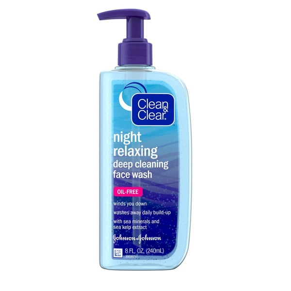 Facial Care Clean & Clear Night Relaxing Oil-Free Deep Cleaning Face Wash hero