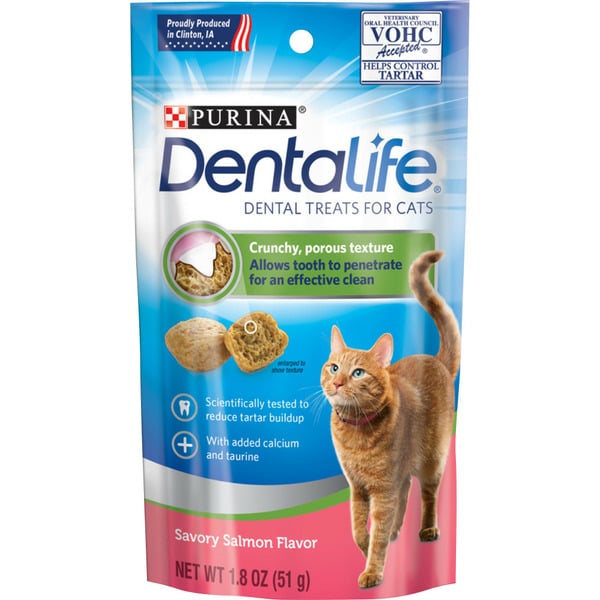 Cat Food & Care Purina DentaLife Made in USA Facilities Cat Dental Treats, Savory Salmon Flavor hero