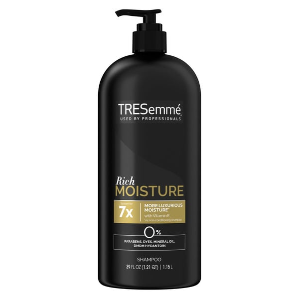 Hair Care TRESemmé Rich Moisture Shampoo Rich Moisture hero