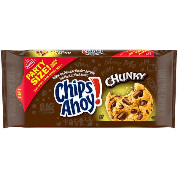 Cookies & Cakes Chips Ahoy! Chunky Chocolate Chunk Cookies, Party Size. hero