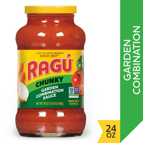 Pasta Sauce & Marinades Ragu Chunky Garden Combination Pasta Sauce hero