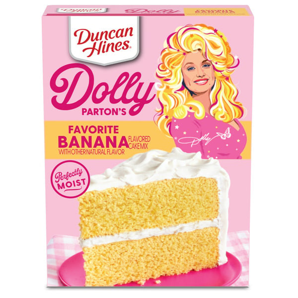 Duncan Hines Favorite Banana Flavored Cake Mix hero