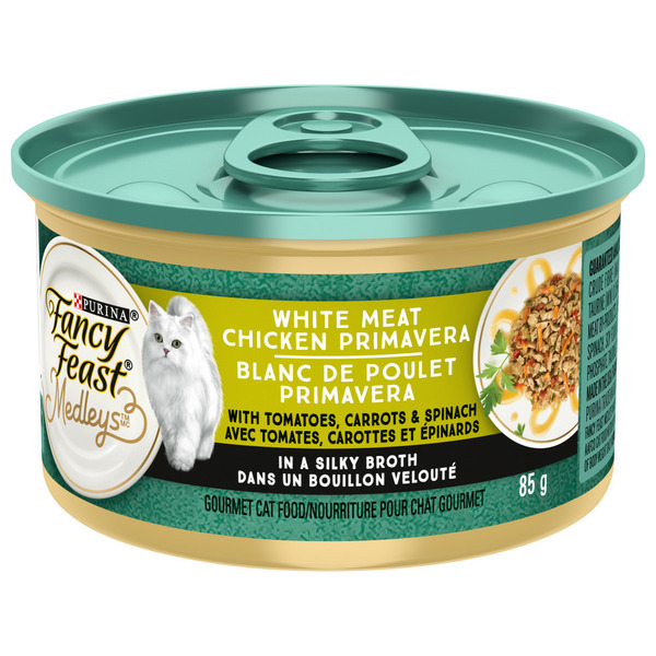 Cat Food & Care Fancy Feast Dishware Medleys White Meat Chicken Primavera in a Silky Broth hero