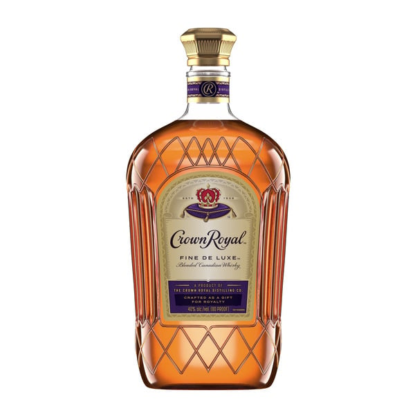 North American Whiskey Crown Royal Fine De Luxe Blended Canadian Whisky hero