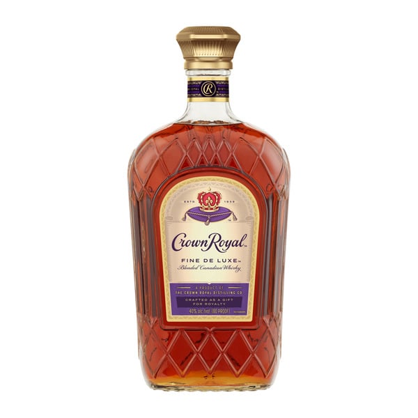 Spirits Crown Royal Fine De Luxe Blended Canadian Whisky hero