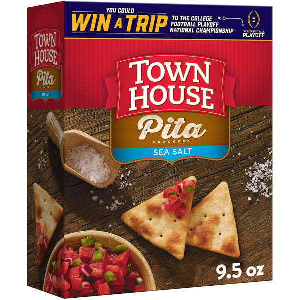 Crackers Town House Pita Oven Baked Crackers, Lunch Snacks, Snack Crackers, Sea Salt hero