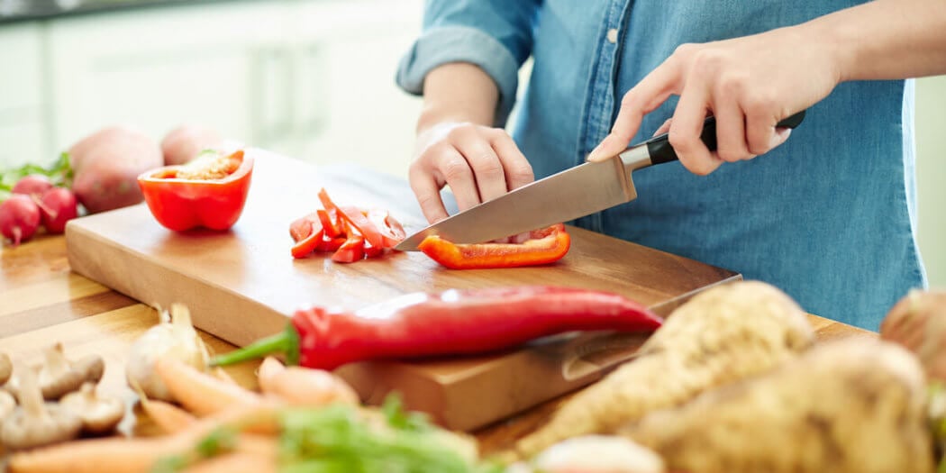 Easy Kitchen Tips: How To Julienne Bell Pepper And Capsicum - NDTV Food