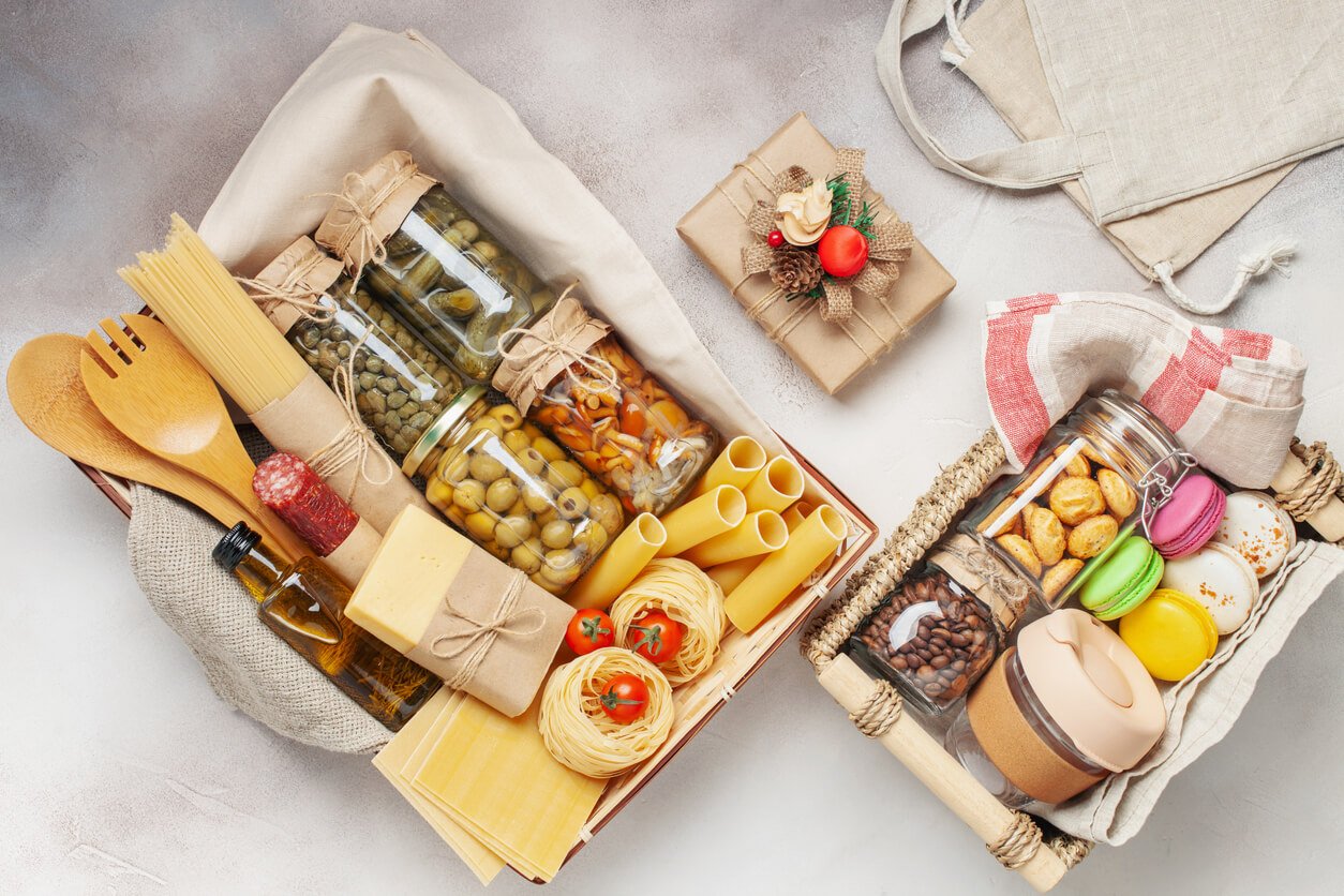 Products food in jars in a gift basket.