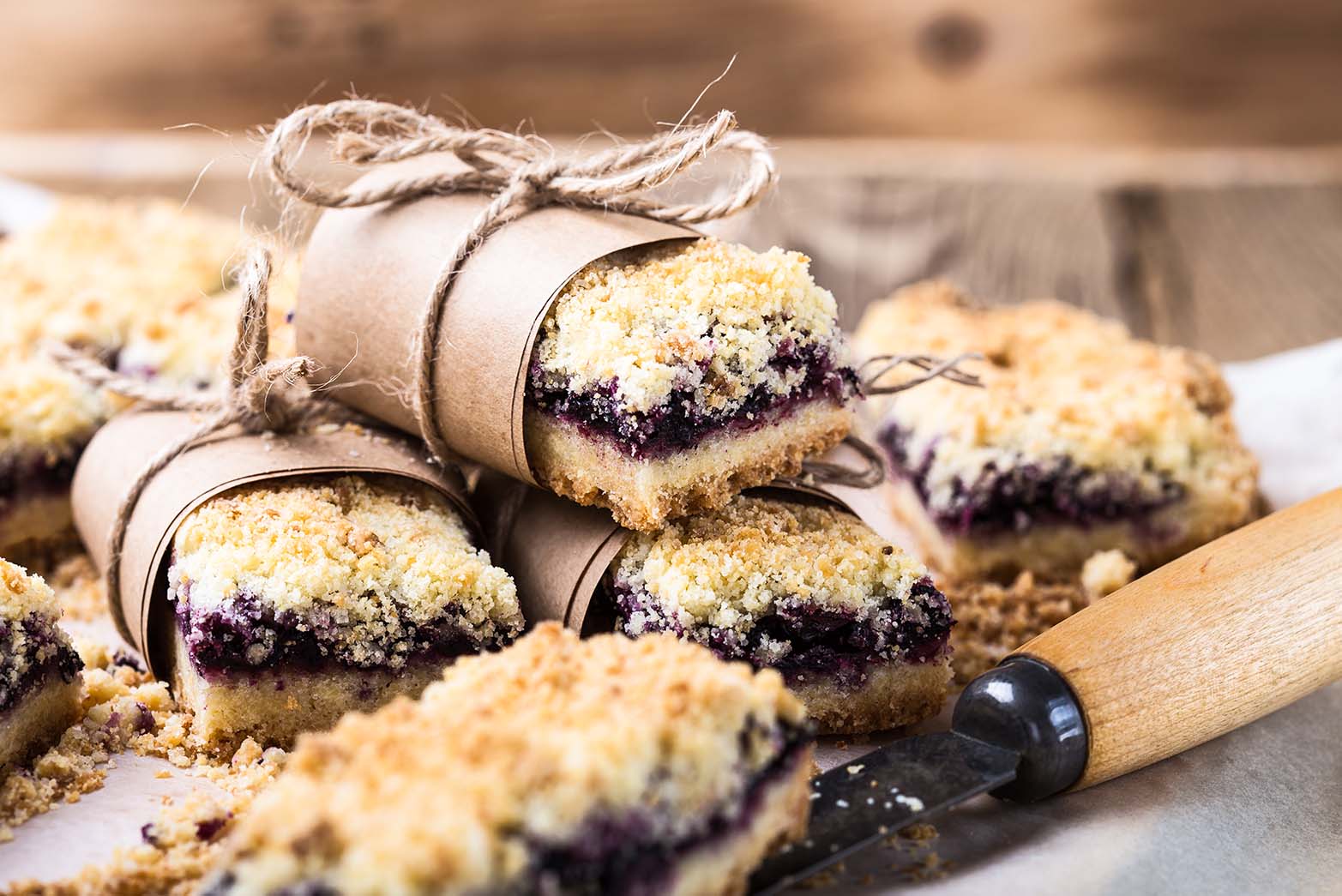 Individual blueberry crumb bars for a BBQ