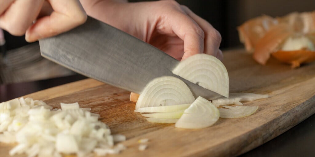 How to Cut an Onion with Step-by-Step Instructions – Instacart