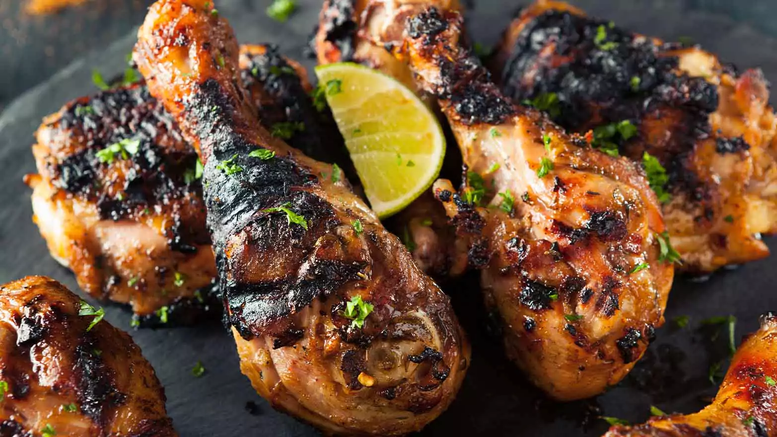 Flavorful jerk chicken with lime