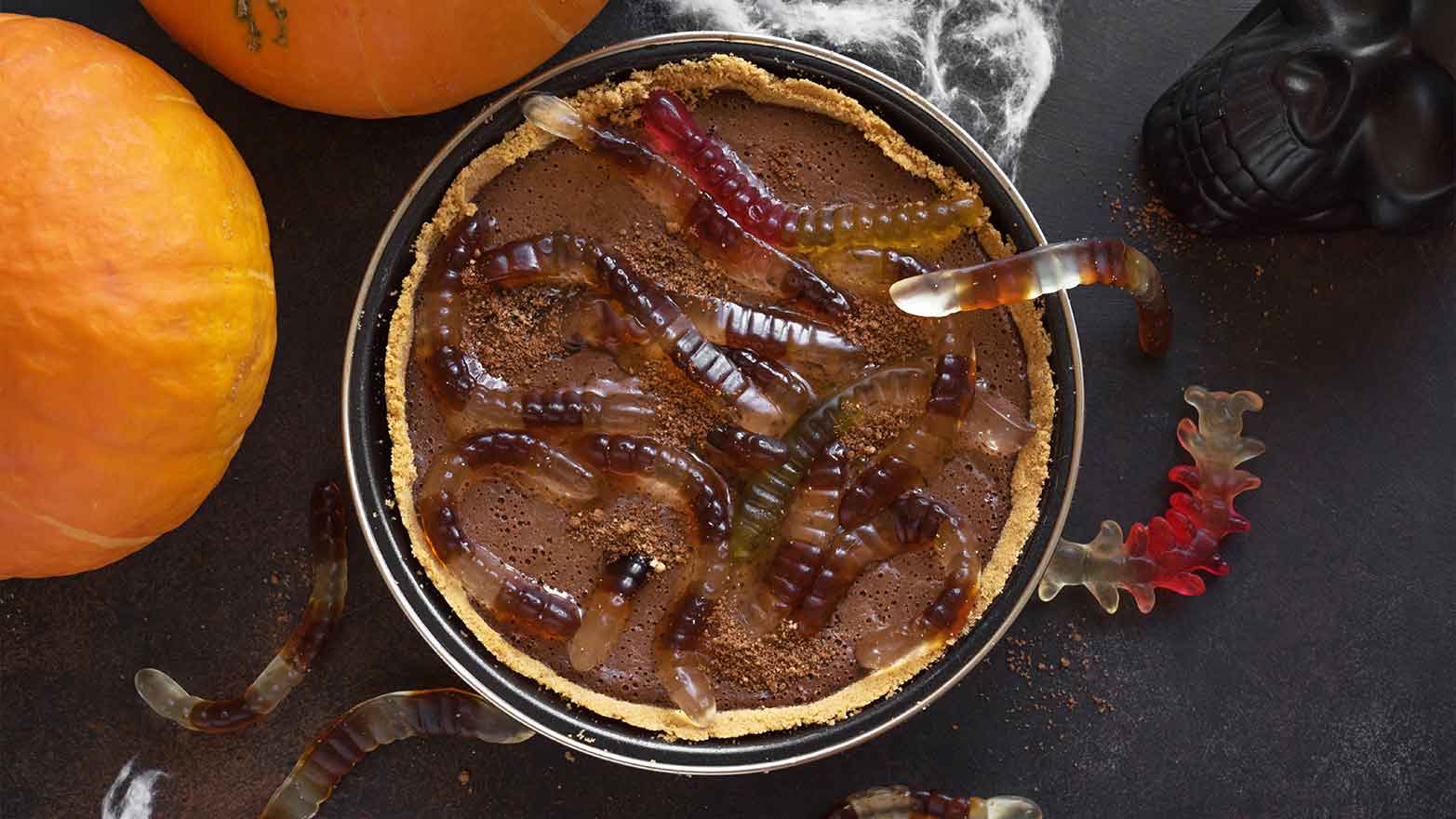 Worm-filled chocolate cheesecake for Halloween