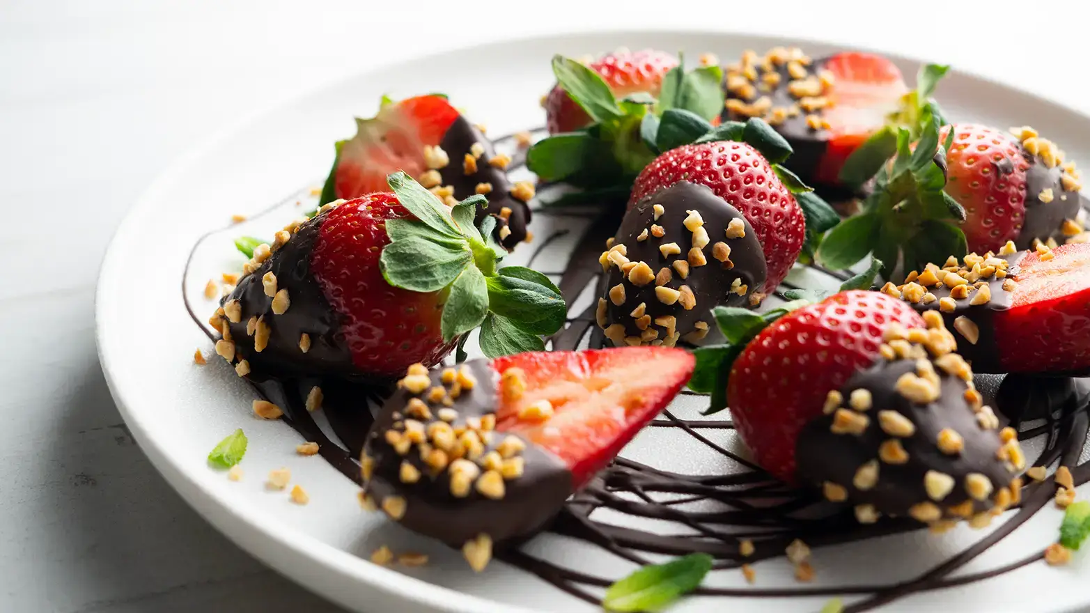 Chocolate-covered strawberries, which make the perfect birthday cake alternative. 