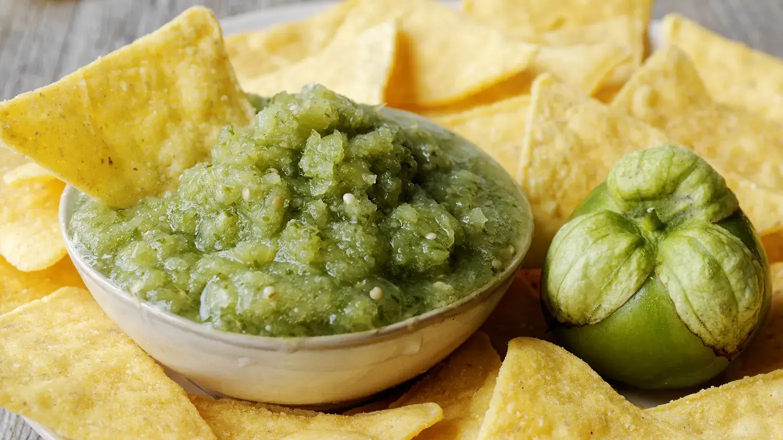 smokin hot salsa verde for super bowl party