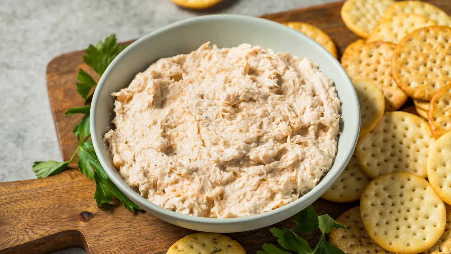 creamy crab dip for super bowl party