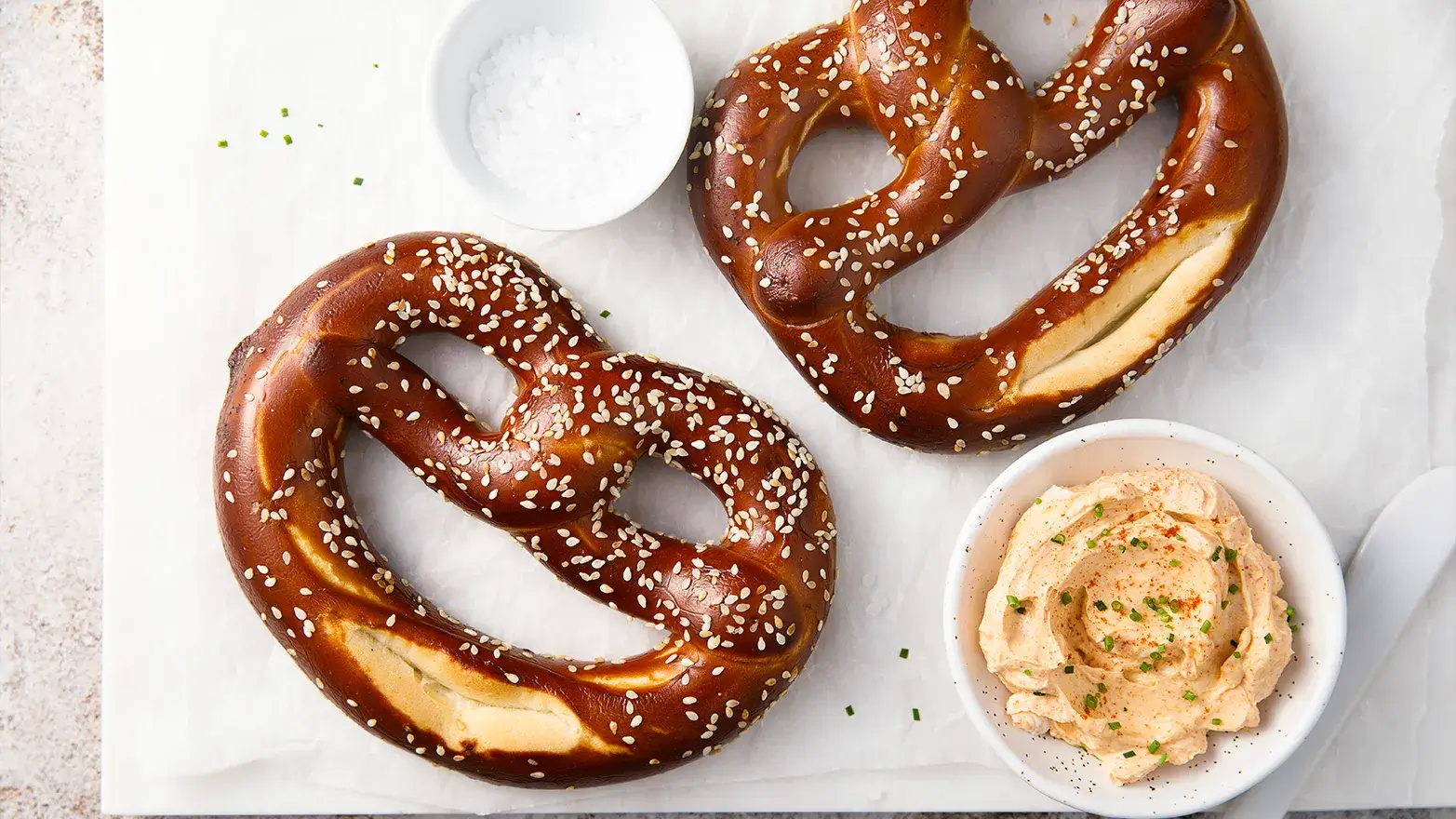 homemade soft pretzels with dipping sauce