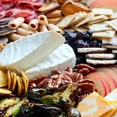 The Ultimate Fall Harvest Charcuterie Board 