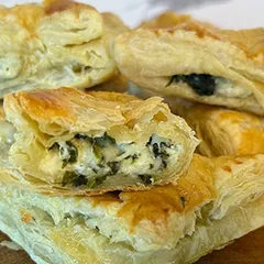 Cheesy Spinach Puffs